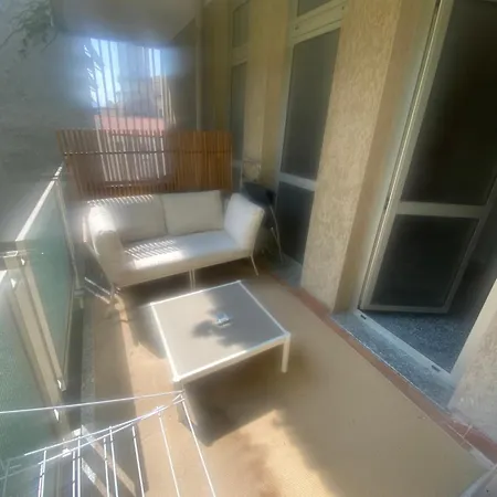 Your Lakeside Appartement Lecco