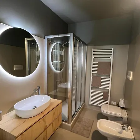 Your Lakeside Apartment