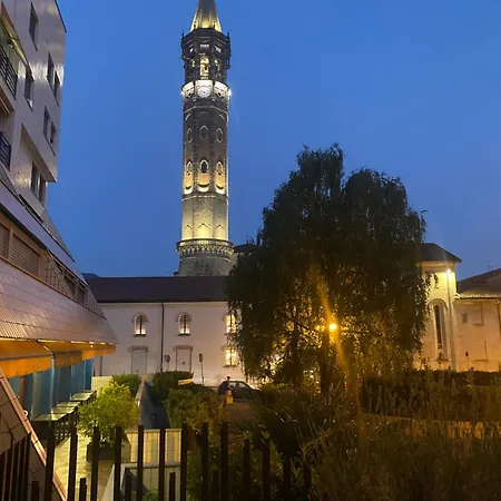 Your Lakeside * Lecco